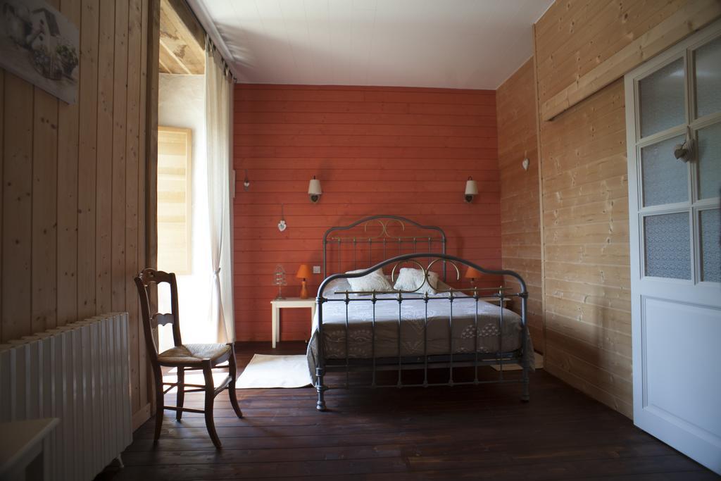 Logis De Riparfonds Bed & Breakfast Бресюр Екстериор снимка